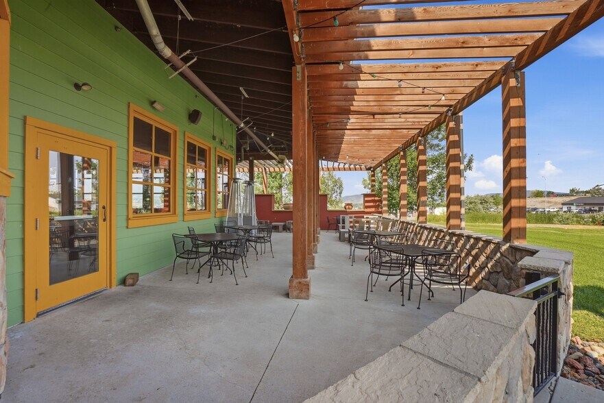 More Photos Of 1331 E North St, Rapid City Restaurant For Sale