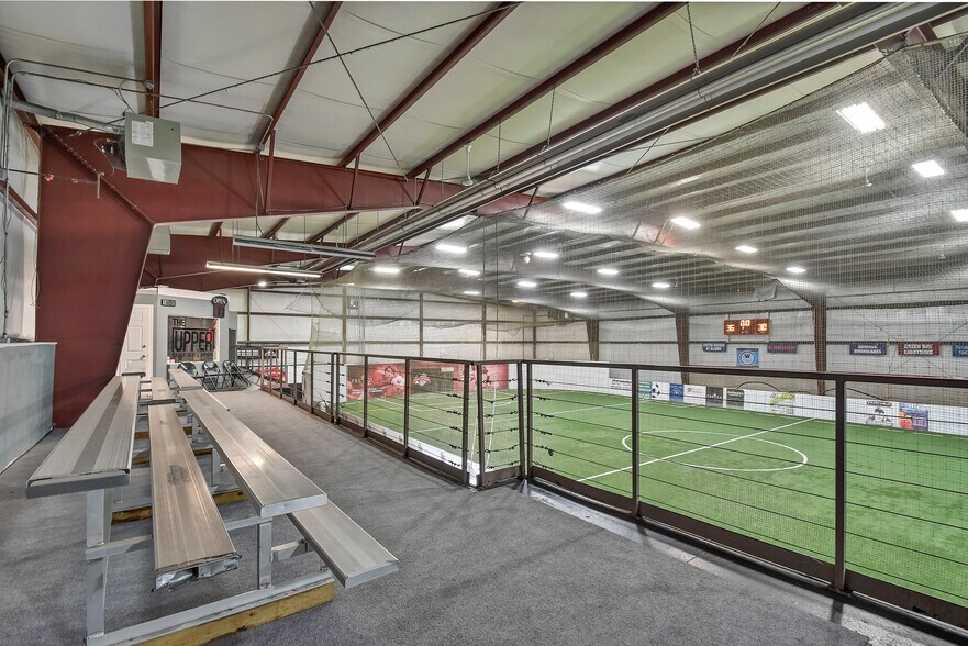 More Photos Of 1856 Nimitz Dr, De Pere Distribution For Lease