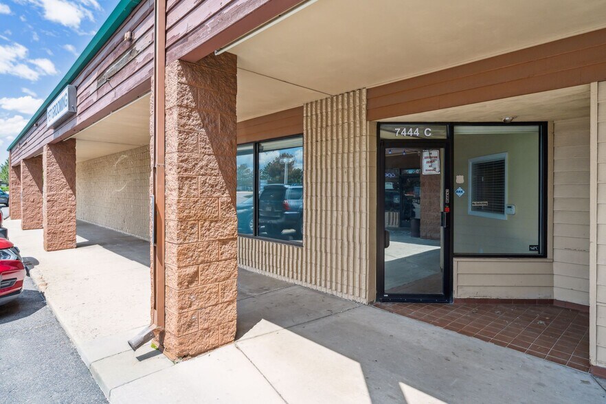 More Photos Of 7444 W Chatfield Ave, Littleton Unknown For Lease