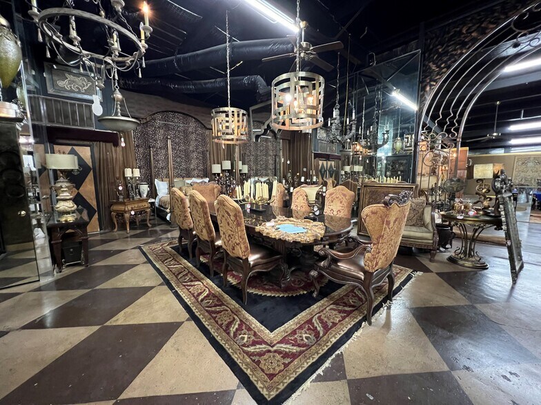 More Photos Of 2007 Us-90-alt, Missouri City Light Manufacturing For Sale