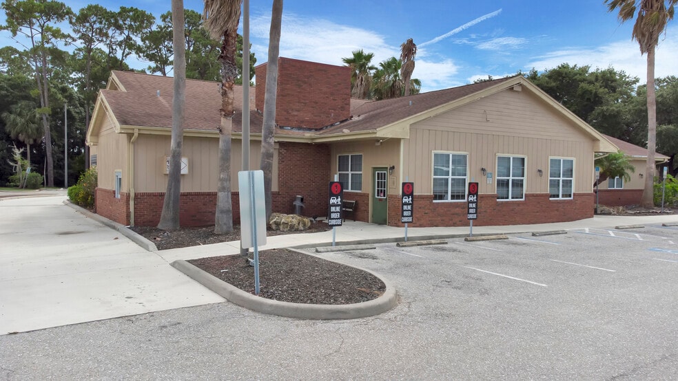 More Photos Of 1152 Tamiami Trl, Port Charlotte Restaurant For Sale