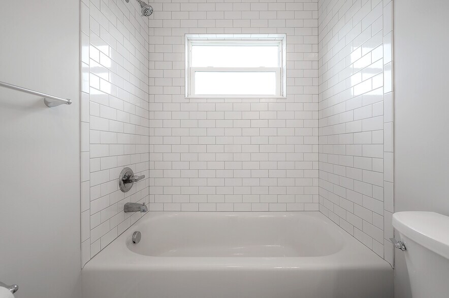 More Photos Of 3921 State St, Tampa Specialty For Sale