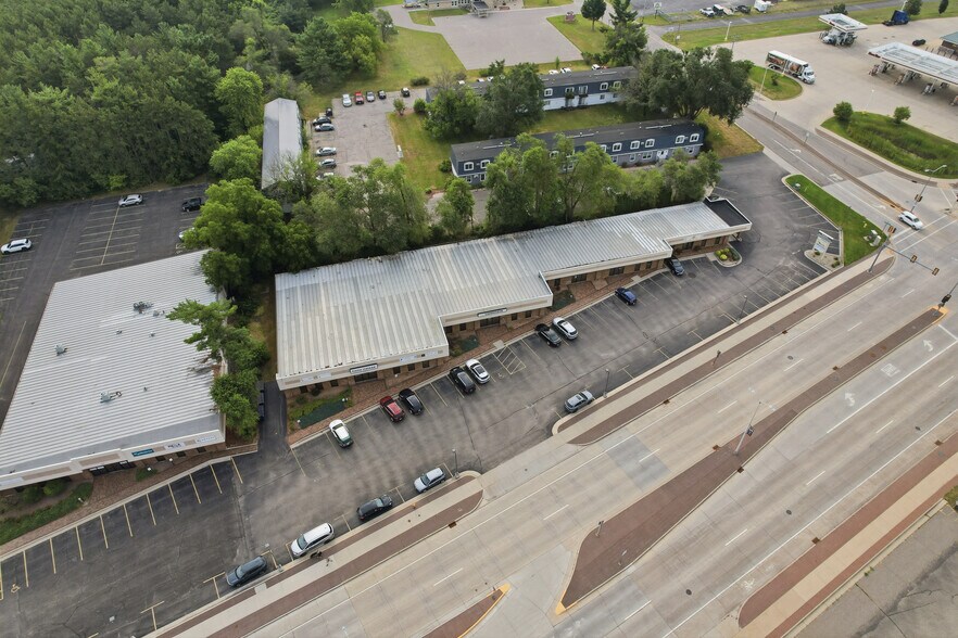 More Photos Of 1840 Post Rd, Plover Storefront Retail Office For Sale