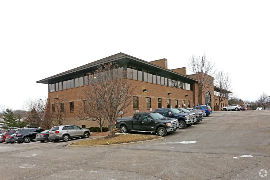 More Photos Of 7447 Egan Dr, Savage Office For Lease