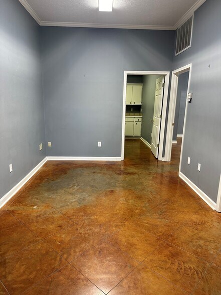 More Photos Of 403 Towne Center Blvd, Ridgeland Medical For Lease