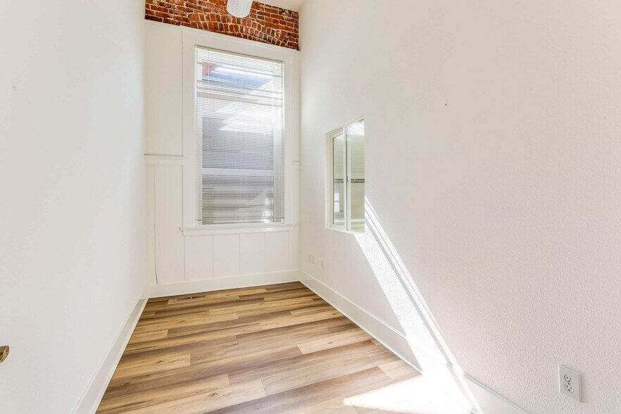 More Photos Of 210 Washington Ave, Richmond Loft Creative Space For Lease