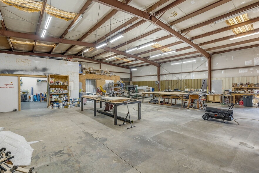 More Photos Of 503 S Old Piedmont Hwy, Greenville Warehouse For Lease