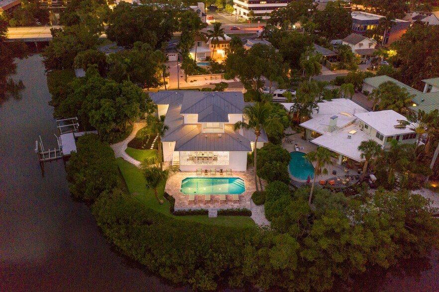 More Photos Of 1718 Bay St, Sarasota Specialty For Sale