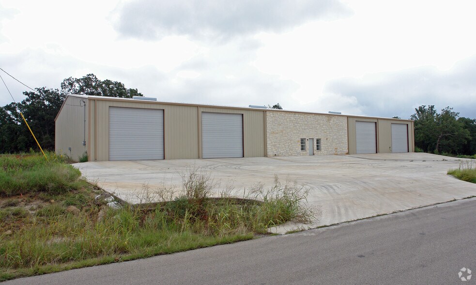 Primary Photo Of 2915 Greenlee Park Trl, Weatherford Warehouse For Sale