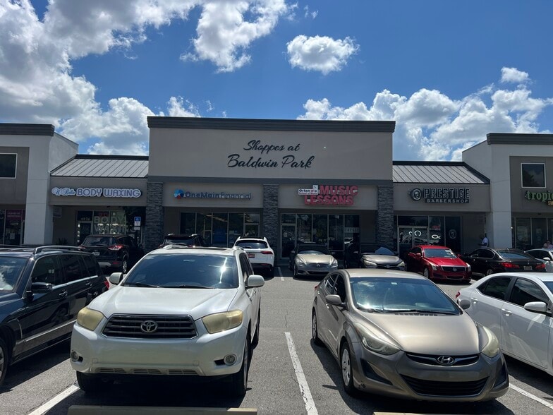 Primary Photo Of 4900-5032 E Colonial Dr, Orlando Storefront For Lease