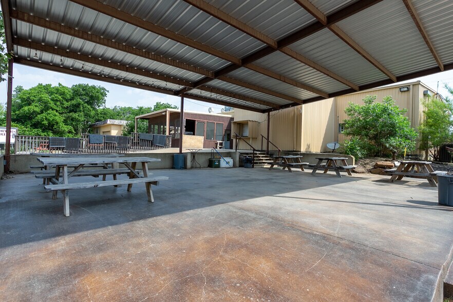 More Photos Of 125 W Highway 171, Godley Freestanding For Sale