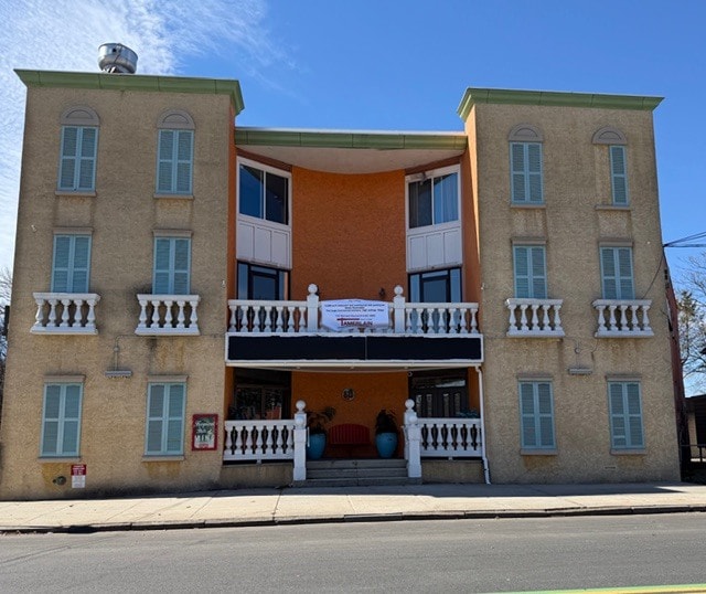 More Photos Of 811 McLean Ave, Yonkers Storefront Retail Office For Lease