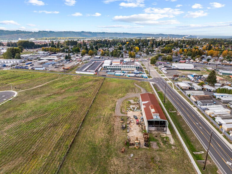 More Photos Of 1345 Beech St, Longview Warehouse For Sale