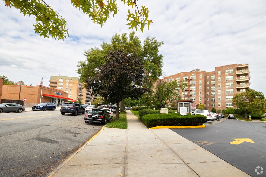 More Photos Of 2325 Bell Blvd, Flushing Apartments For Sale