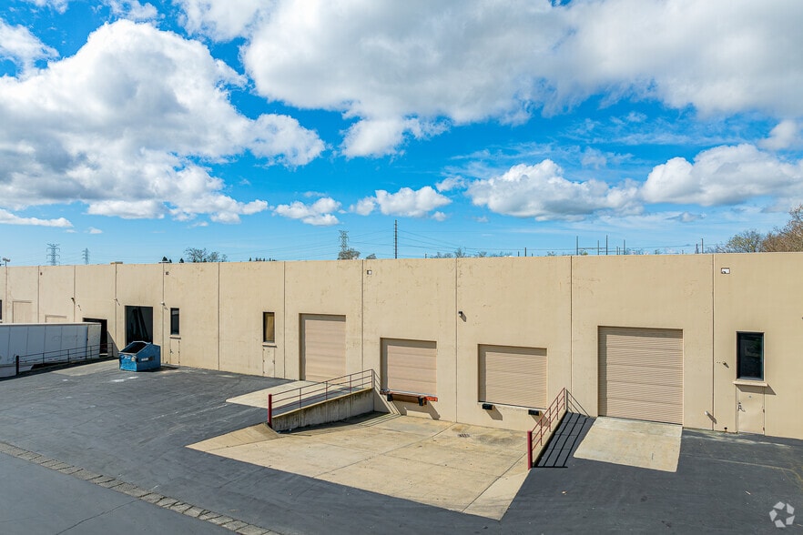 More Photos Of 925 National Dr, Sacramento Unknown For Lease