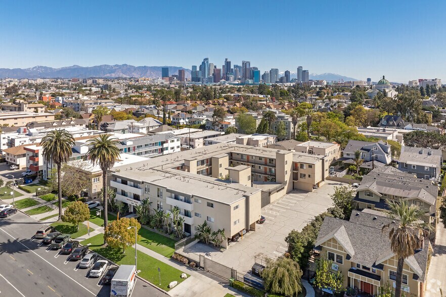 More Photos Of 2700 Ellendale Pl, Los Angeles Apartments For Sale