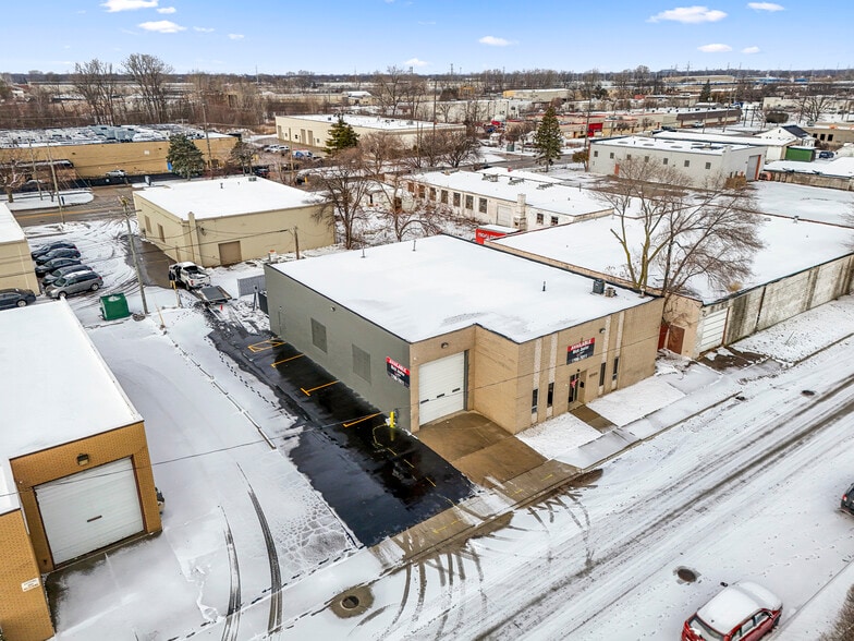 More Photos Of 23201 Roseberry Ave, Warren Warehouse For Sale