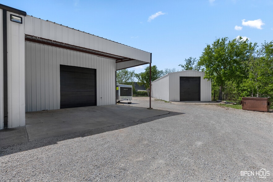 More Photos Of 1841 Mlk Jr Blvd, Wichita Falls Specialty For Sale