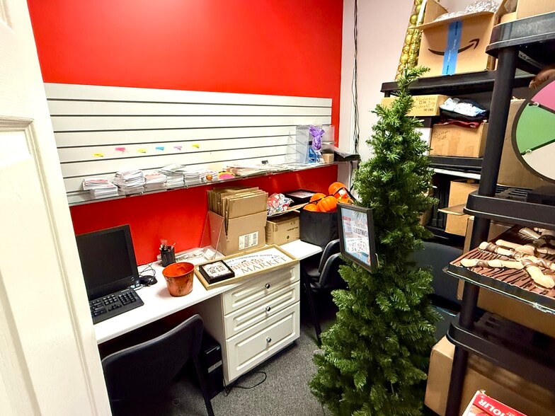 More Photos Of 5212 48 St, Red Deer Office For Sale