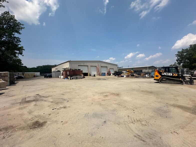 More Photos Of 4546 Roger B Chaffee Memorial Dr SE, Grand Rapids Warehouse For Sale