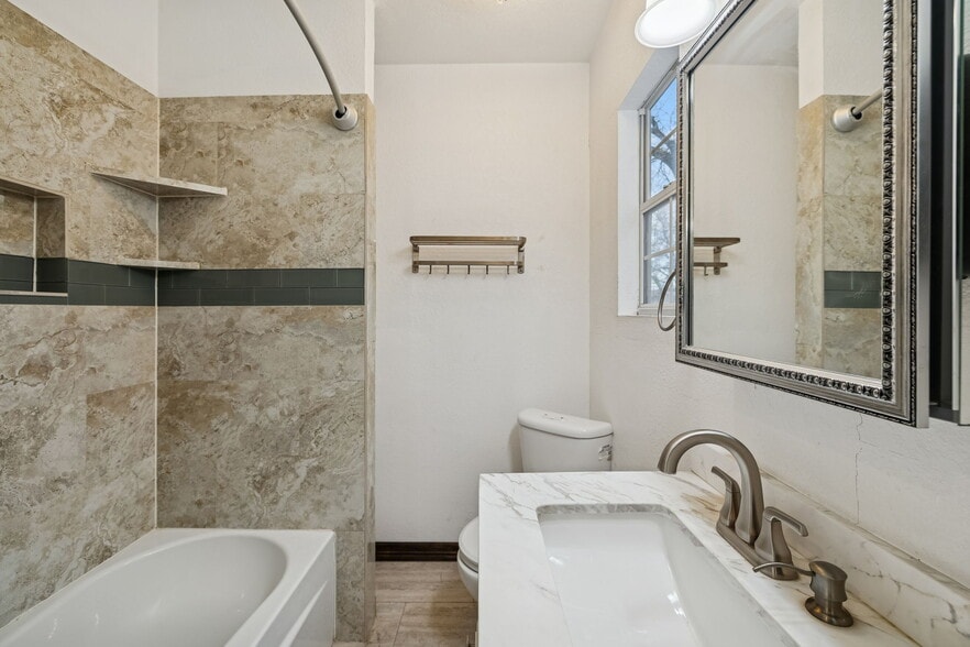 More Photos Of 937 Culebra Rd, San Antonio Office Residential For Sale