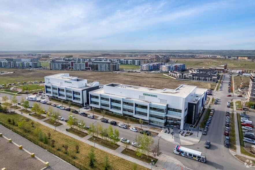 More Photos Of 3815 Front St SE, Calgary Medical For Lease