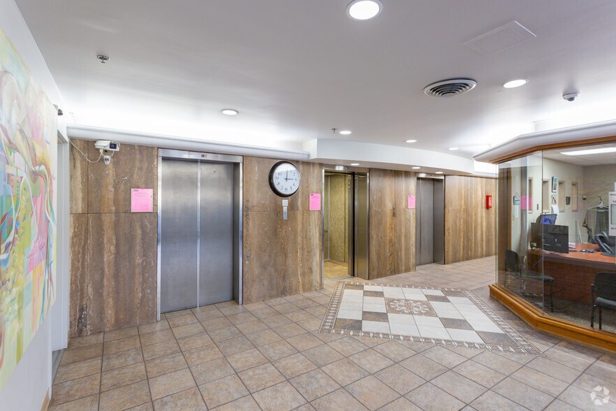 More Photos Of 215-221 6 Av SE, Calgary Apartments For Lease