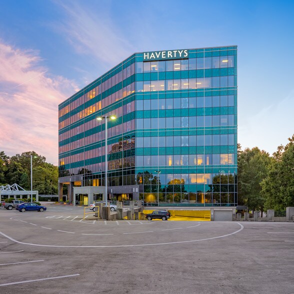 More Photos Of 780 Johnson Ferry Rd NE, Atlanta Office For Lease