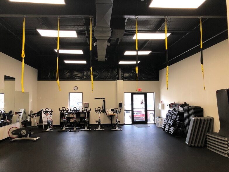 More Photos Of 671 3rd Ave, Jasper Storefront For Lease