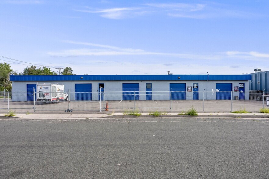 More Photos Of 3120 Beacon St, Colorado Springs Warehouse For Lease