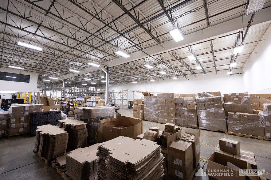 More Photos Of 3301-3357 Saint Clair Ave, Cleveland Warehouse For Lease