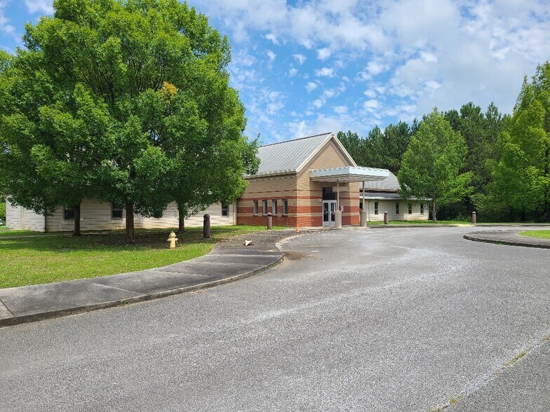 More Photos Of 611 E Villanow St, LaFayette Medical For Sale