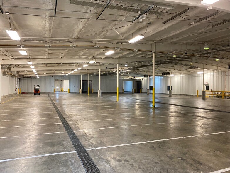 More Photos Of 525 Industrial Park Rd, Sylvania Refrigeration Cold Storage For Sale
