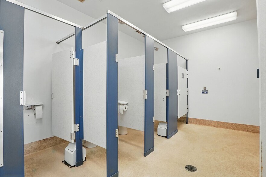 More Photos Of 507 Pittsburgh St, Springdale Rehabilitation Center For Sale