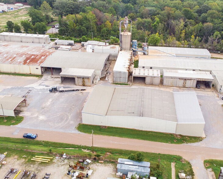 More Photos Of 2200 Cole Rd, Horn Lake Distribution For Sale