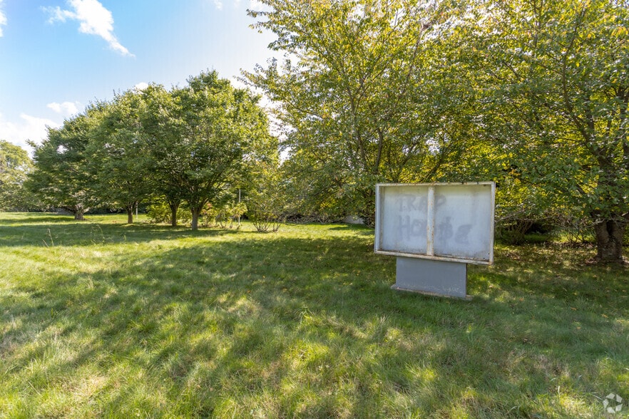 More Photos Of 110 Woodfern Rd, Branchburg Research And Development For Sale