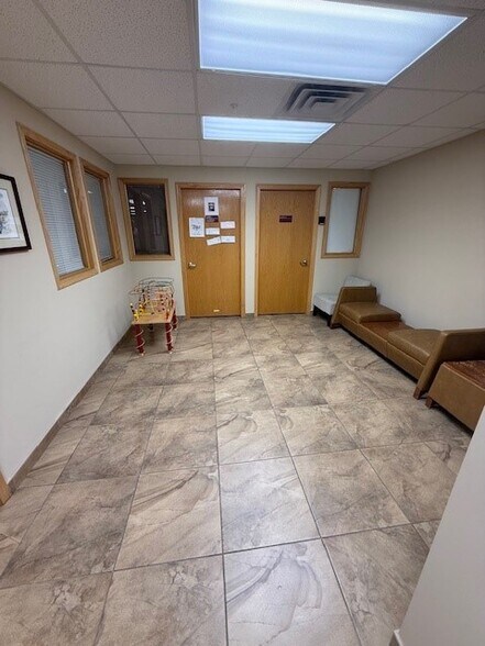 More Photos Of 47 S 6th Ave, La Grange Office For Lease