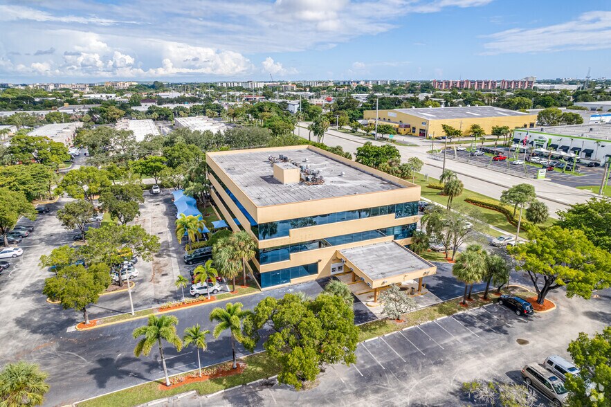 More Photos Of 6499 NW Powerline Rd, Fort Lauderdale Office For Lease