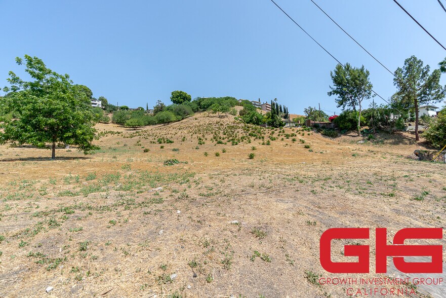 More Photos Of 2410 N Eastern Ave, Los Angeles Apartments For Sale