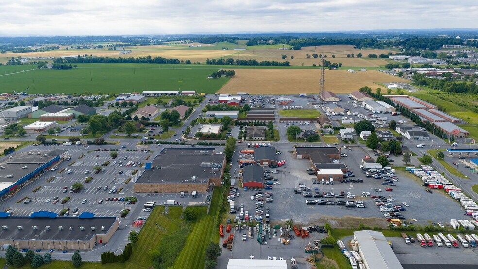 More Photos Of 60 Doe Run Rd, Manheim Medical For Lease