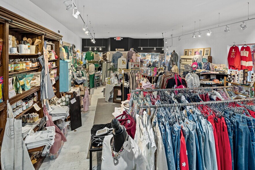 More Photos Of 2702 Ashland Ave, Saint Joseph Freestanding For Sale