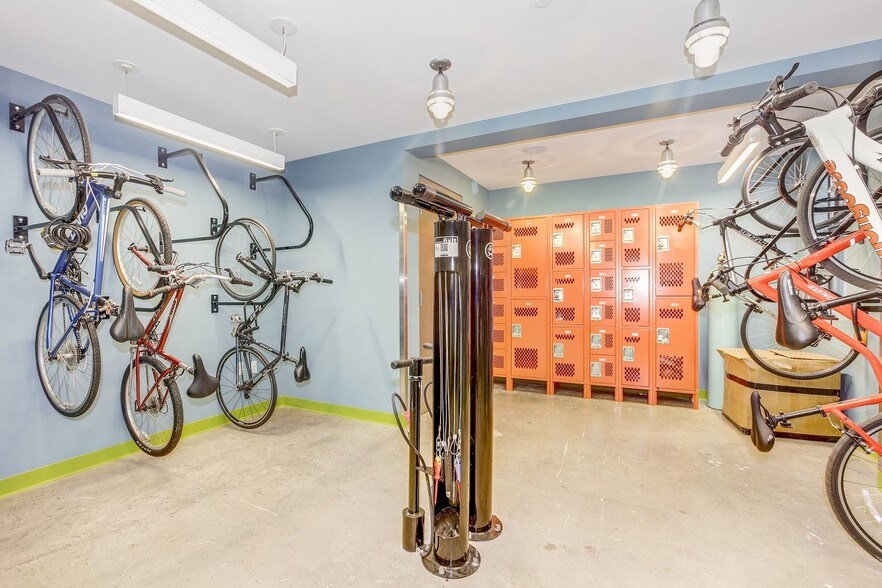 More Photos Of 3146 16th St NW, Washington Apartments For Sale