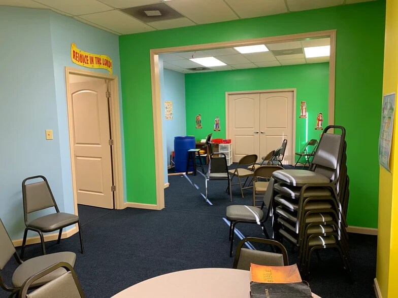 More Photos Of 6161 Montridge, Memphis Religious Facility For Sale