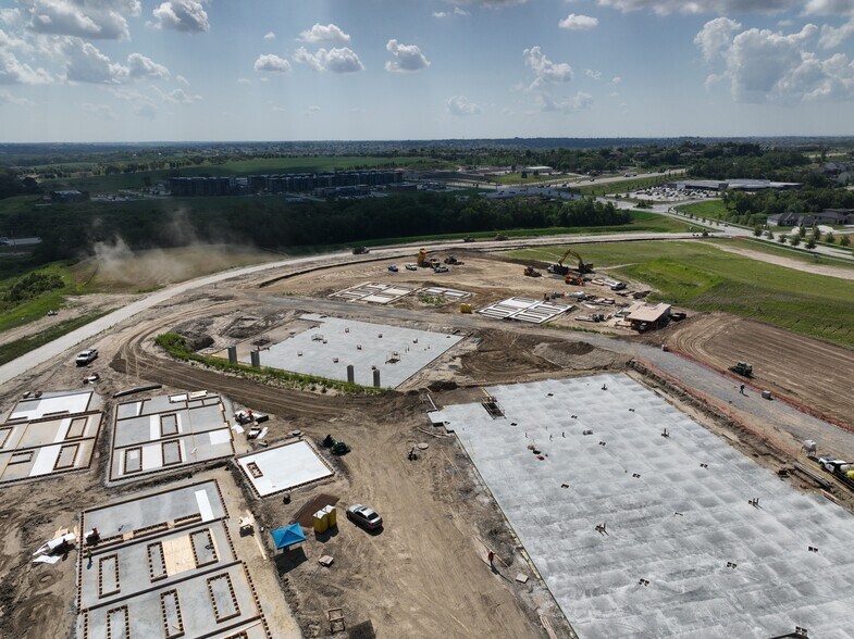 More Photos Of SWC 204th & West Center Road, Elkhorn Medical For Lease