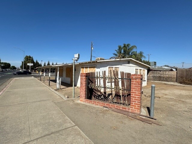 More Photos Of 41632 Road 128 Rd, Orosi Funeral Home For Sale