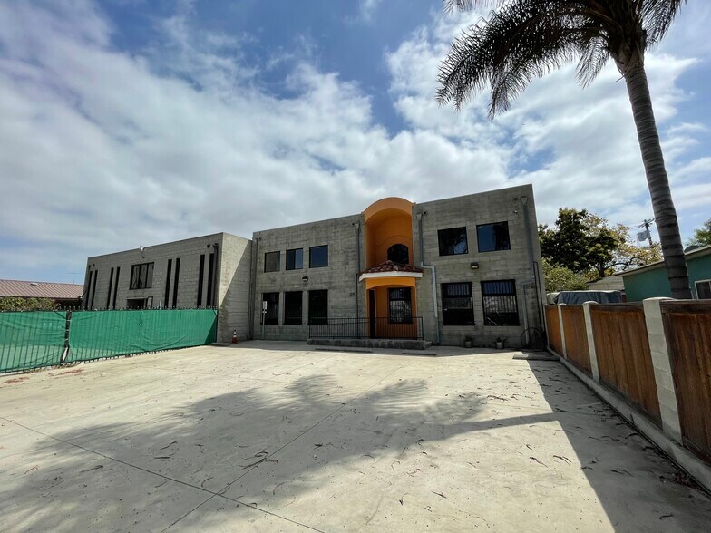 More Photos Of 1220 251st St, Harbor City Warehouse For Sale