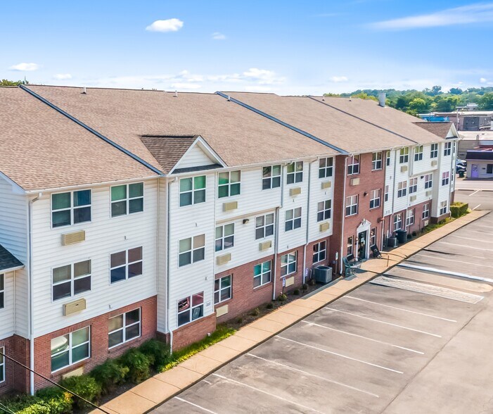 Primary Photo Of 111 E 4th St, Hopkinsville Apartments For Sale