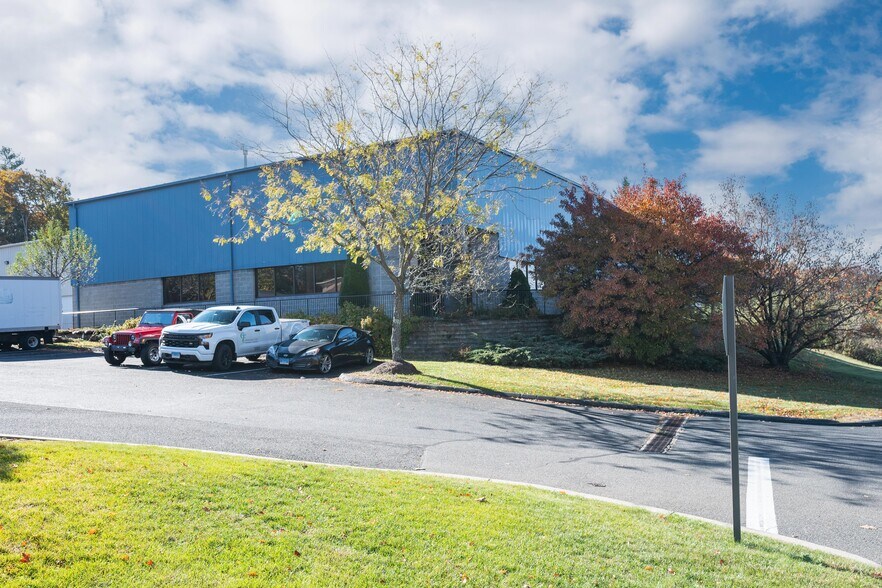 More Photos Of 2-10 Turnberry Ln, Sandy Hook Industrial For Sale