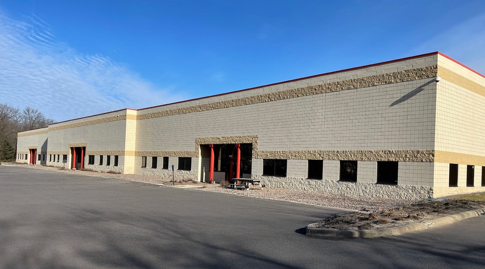 Primary Photo Of 1757-1765 Halgren Rd, Maple Plain Manufacturing For Sale