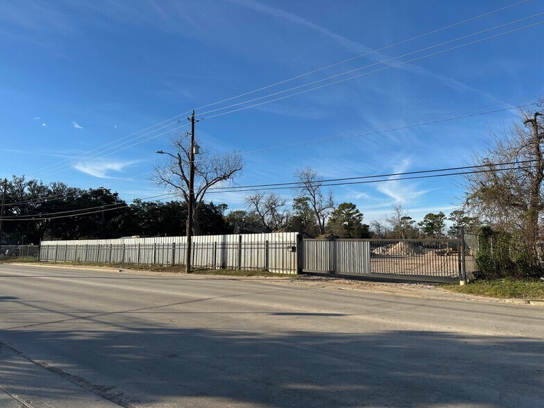 More Photos Of 1714 Little York rd, Houston Land For Sale